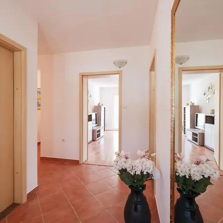 Holiday home House Yellow Sun